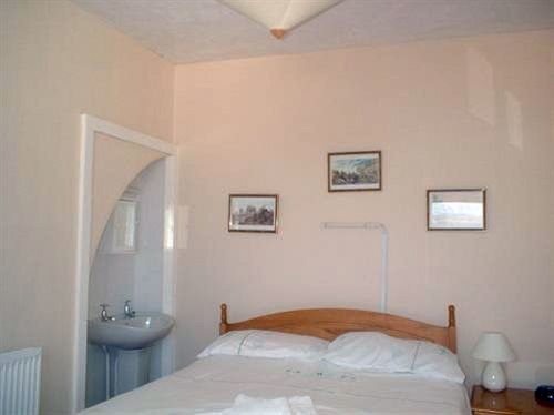 Wavecrest Hotell Holyhead Exteriör bild