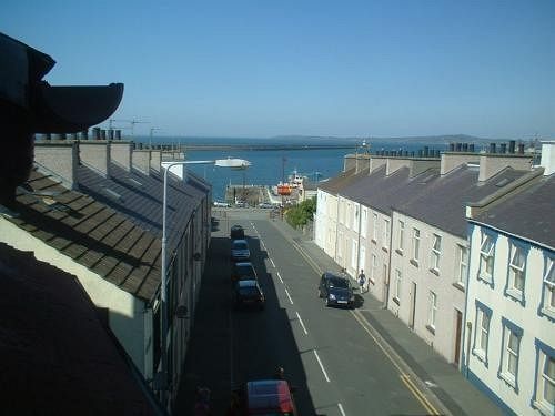 Wavecrest Hotell Holyhead Exteriör bild